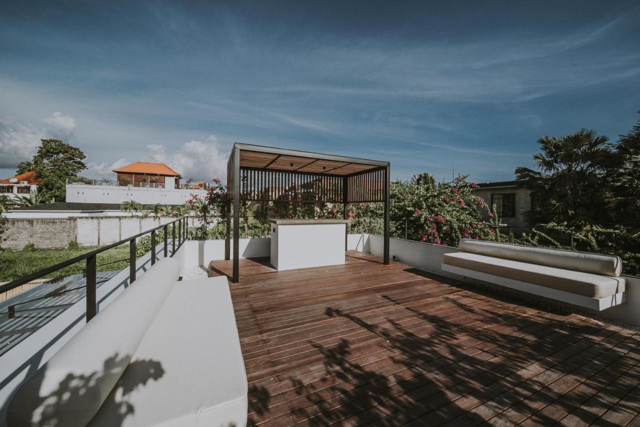 New 4 Bedroom 5 Min Walk To Berawa Beach Enclosed Livng Canggu  Ngoại thất bức ảnh