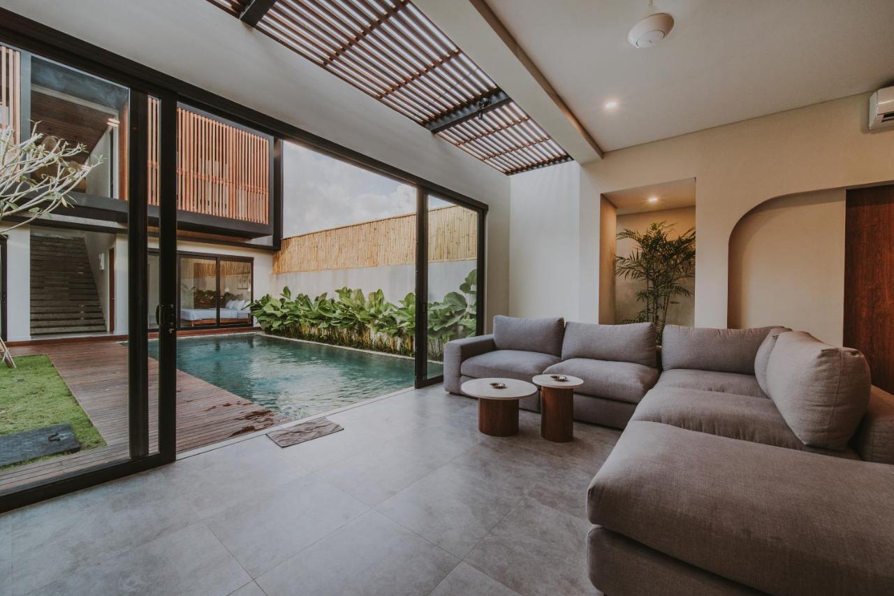 New 4 Bedroom 5 Min Walk To Berawa Beach Enclosed Livng Canggu  Ngoại thất bức ảnh